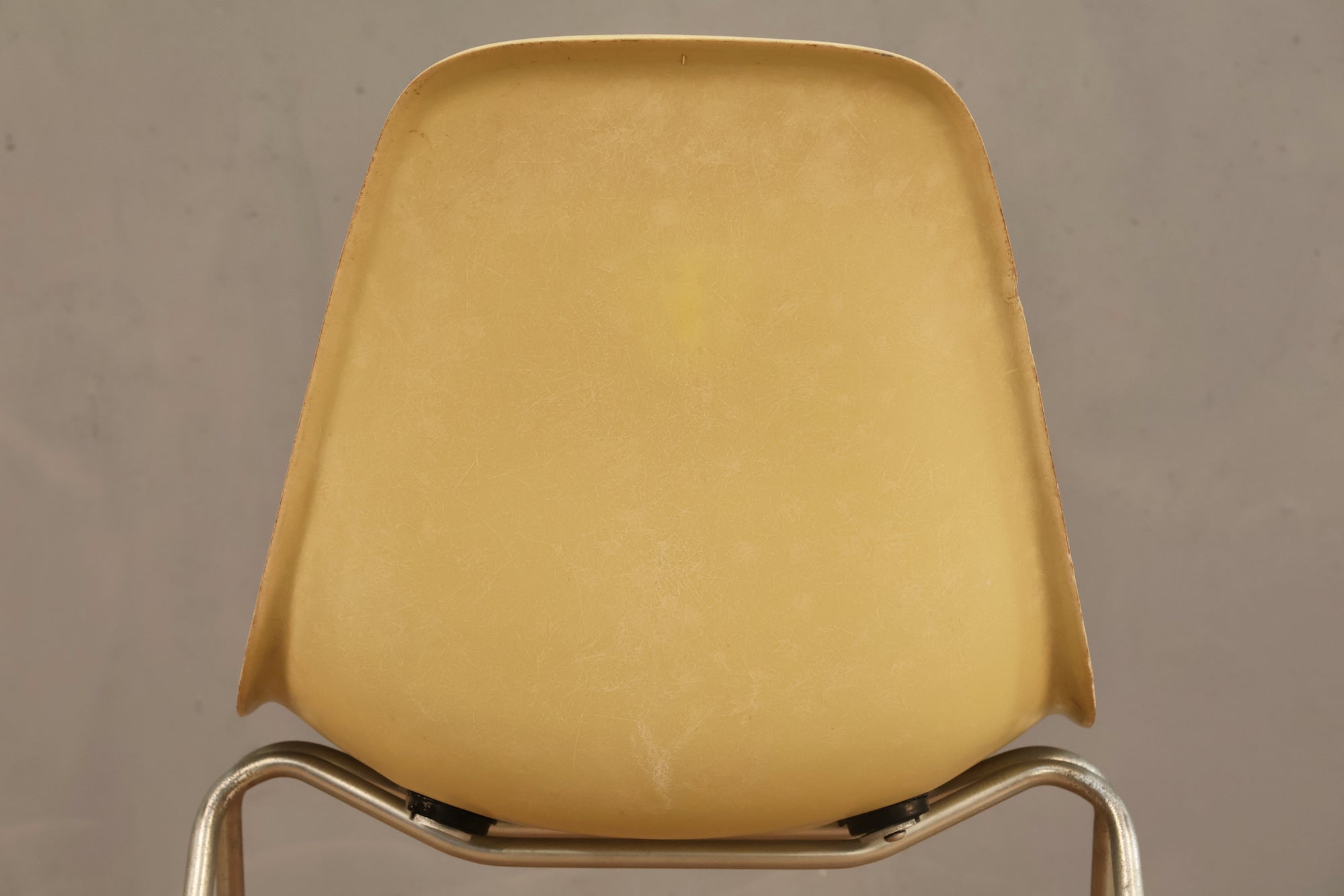 Eames 1960s Lemon Fiberglass DSS Chair – Furnish Green