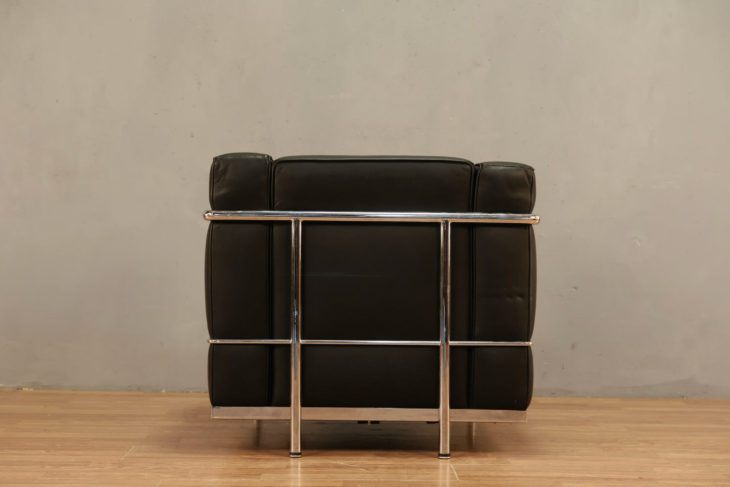 Le Corbusier-Style "Petit Modele" Club Chair