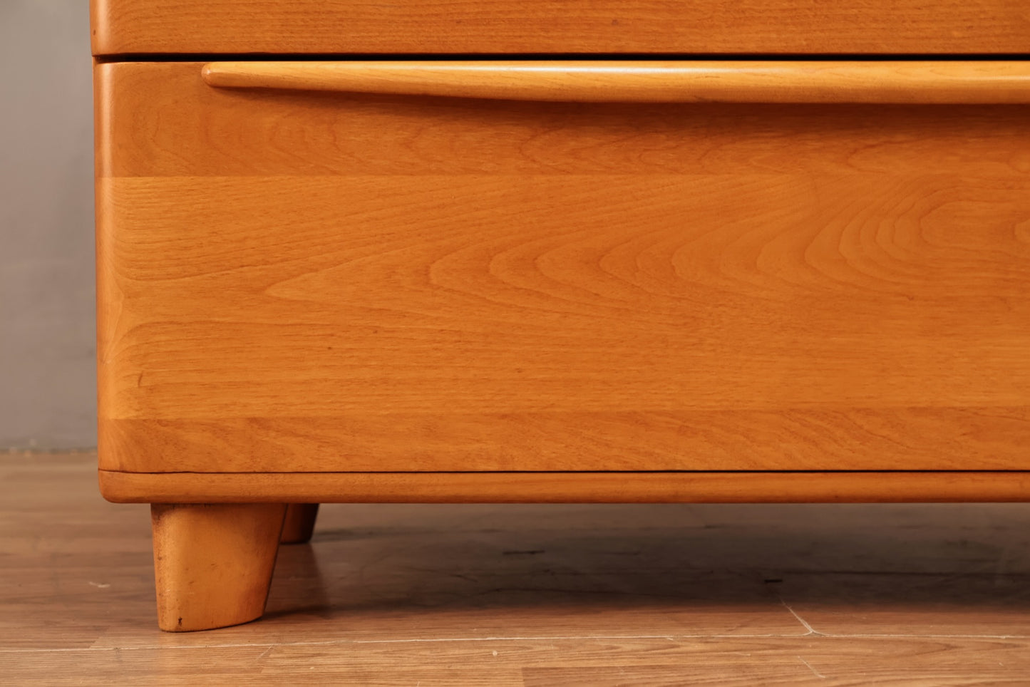 Heywood-Wakefield Maple 4-Drawer Dresser