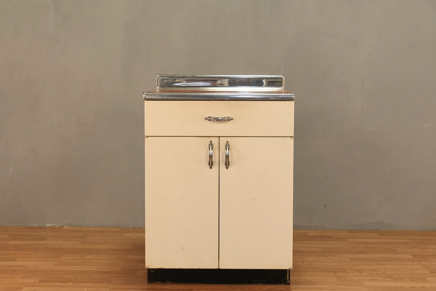 Youngstown White & Cherry Kitchen Cabinet