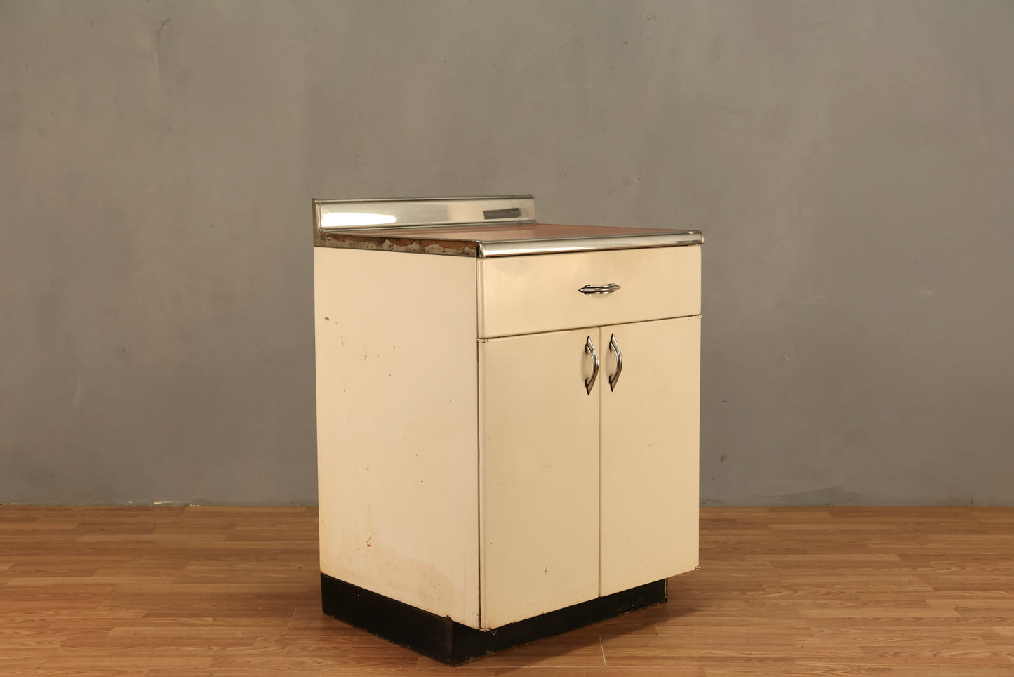 Youngstown White & Cherry Kitchen Cabinet