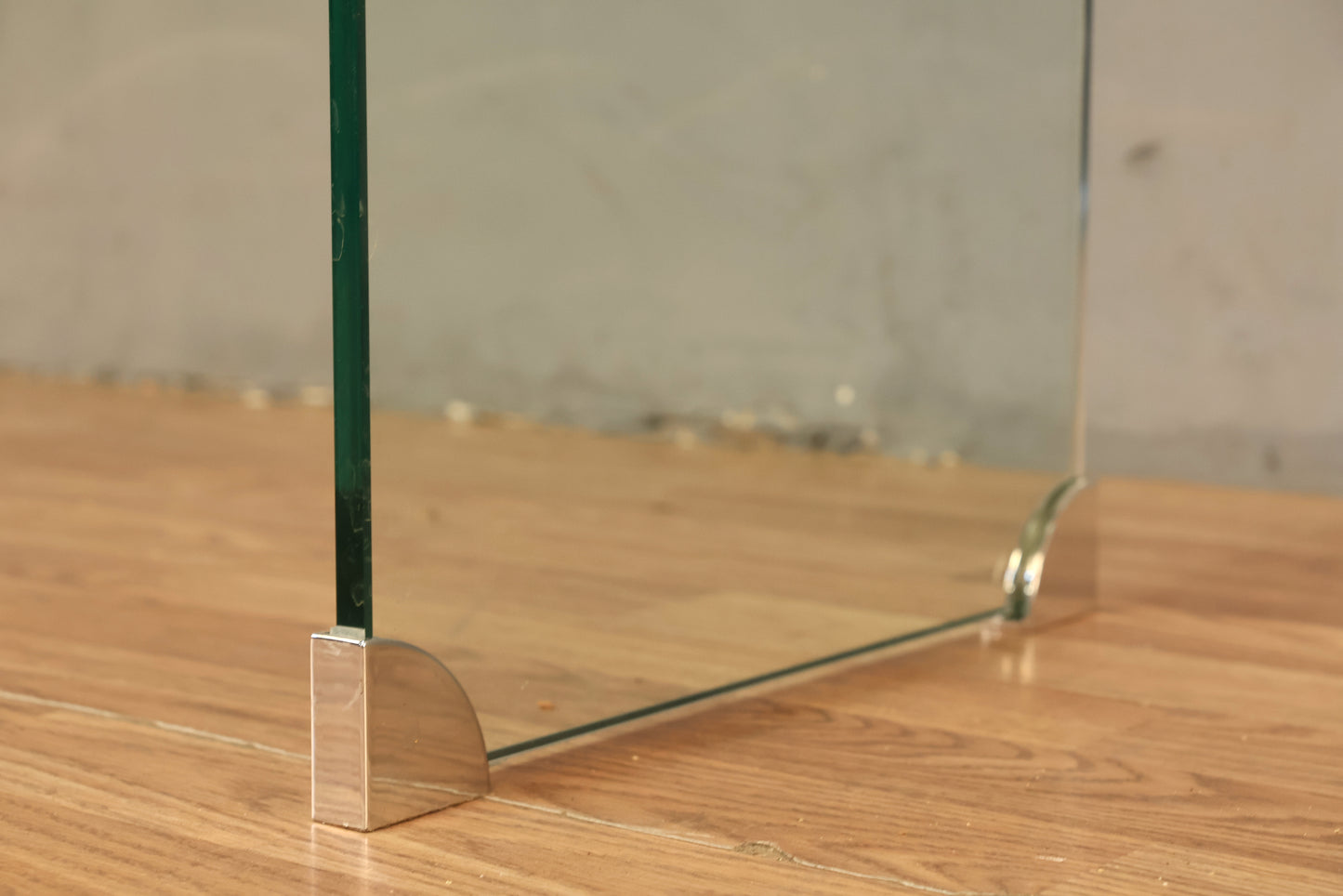 Modern Glass Waterfall 2-Tier Console Table - ONLINE ONLY