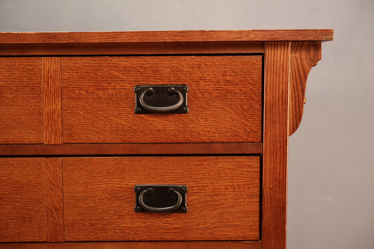 Large Bassett Oak 10-Drawer Dresser