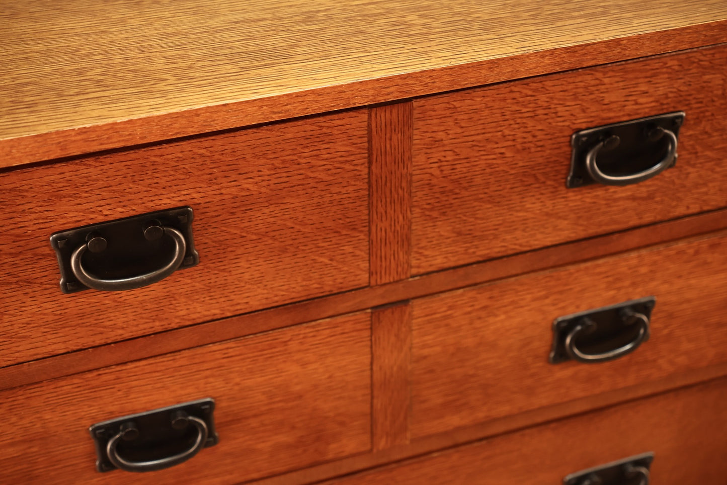 Large Bassett Oak 10-Drawer Dresser