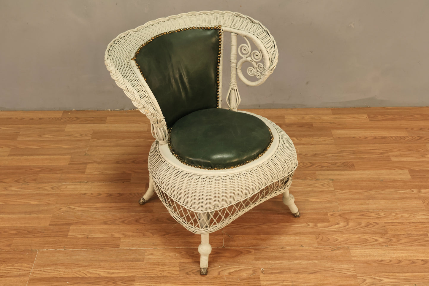 Gray Wicker & Green Leather Accent Chair