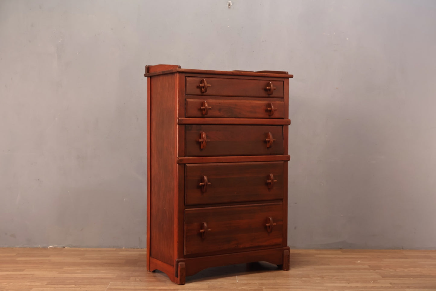 Country Red 4-Drawer Secretary Dresser