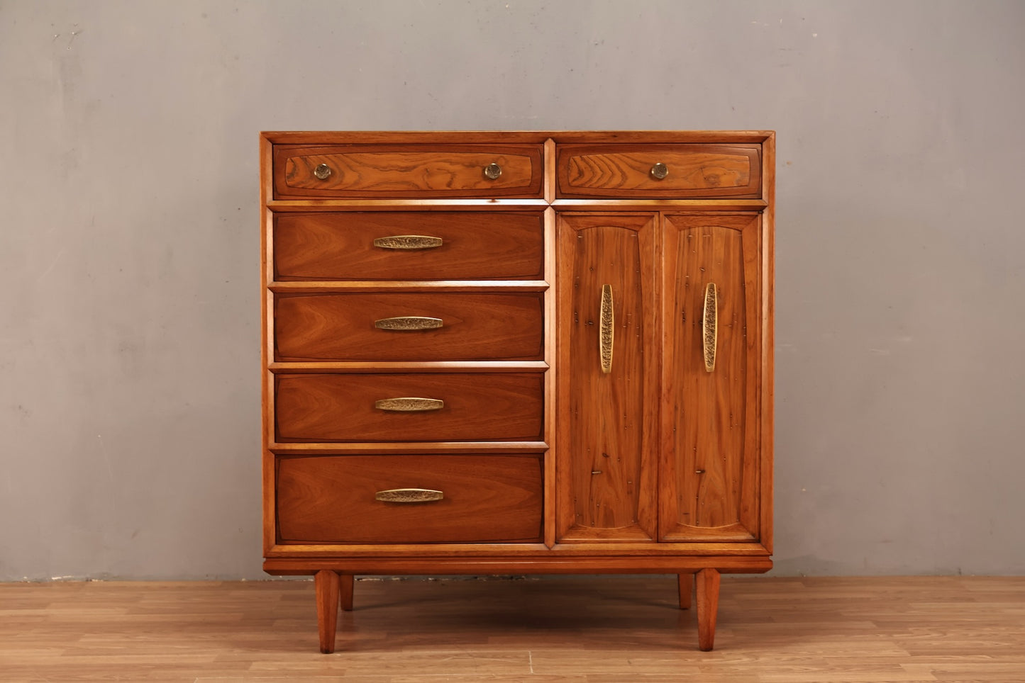Drexel Heritage 6-Drawer Bachelor's Chest
