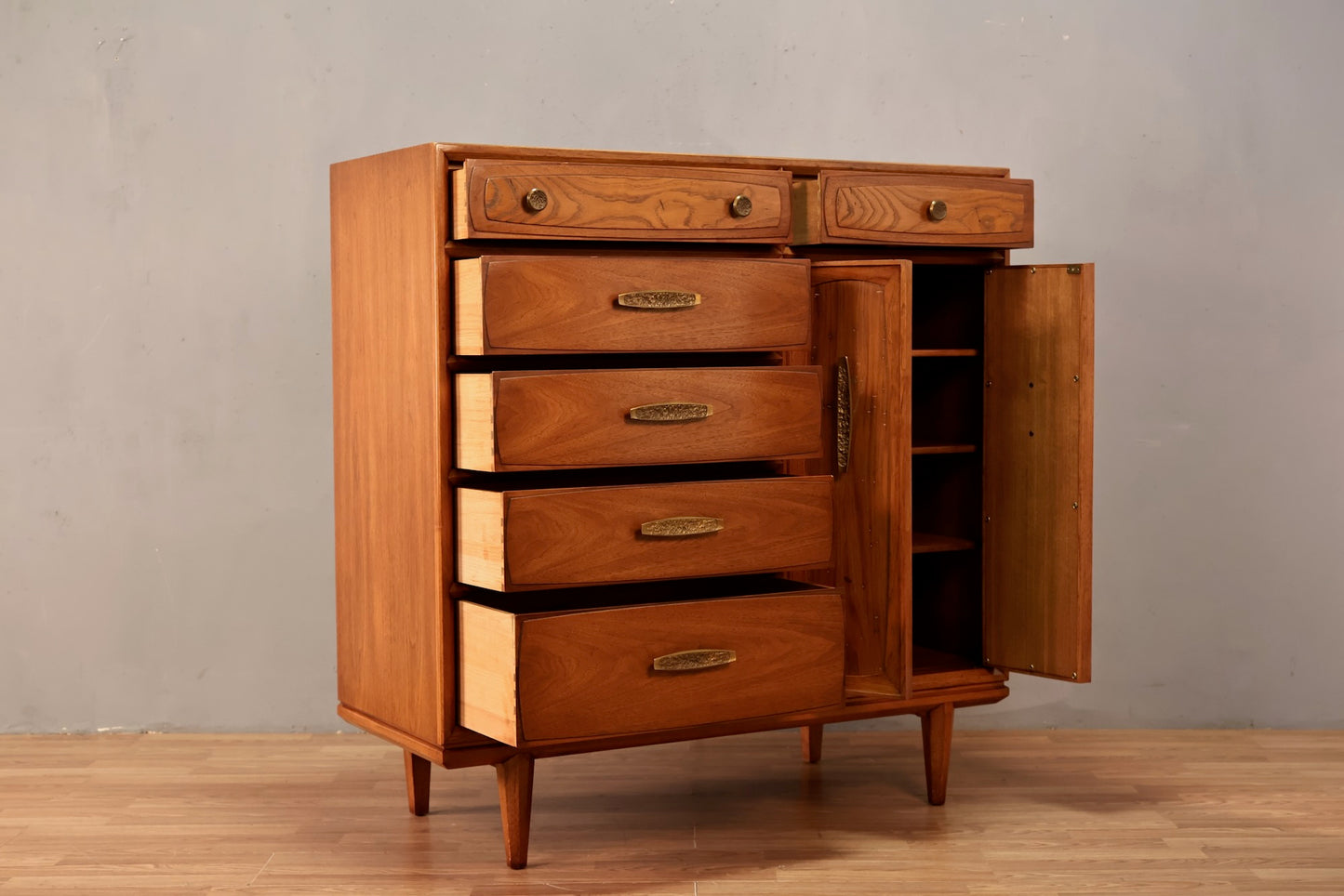 Drexel Heritage 6-Drawer Bachelor's Chest