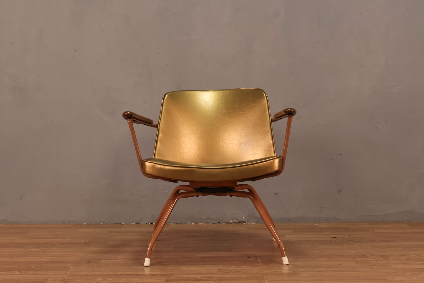 Viko Baumritter Atomic Gold Swivel Armchair