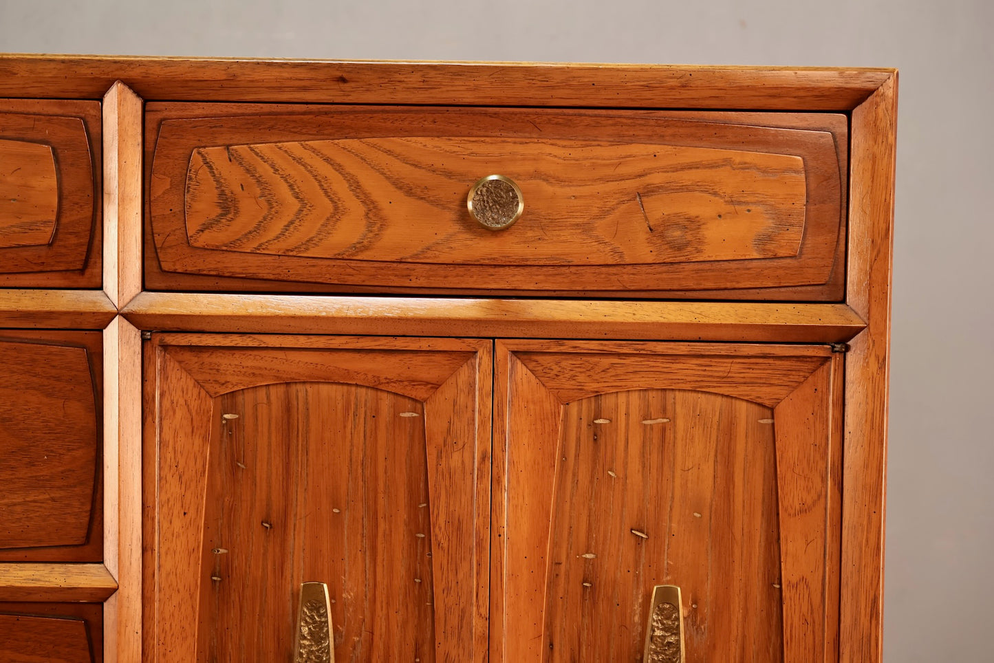 Drexel Heritage 6-Drawer Bachelor's Chest