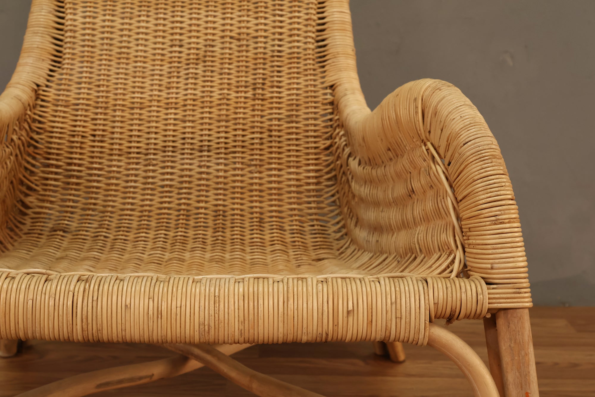 Wicker & Rattan Lounge Chair & Ottoman – Furnish Green