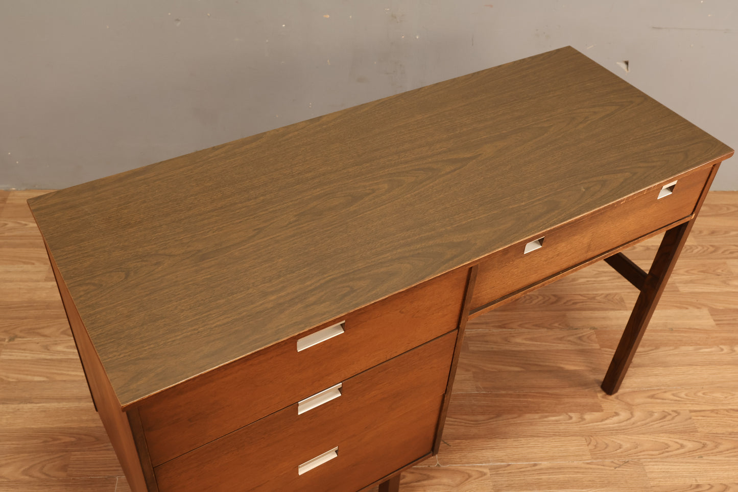 Bassett Walnut & Laminate 4-Drawer Desk