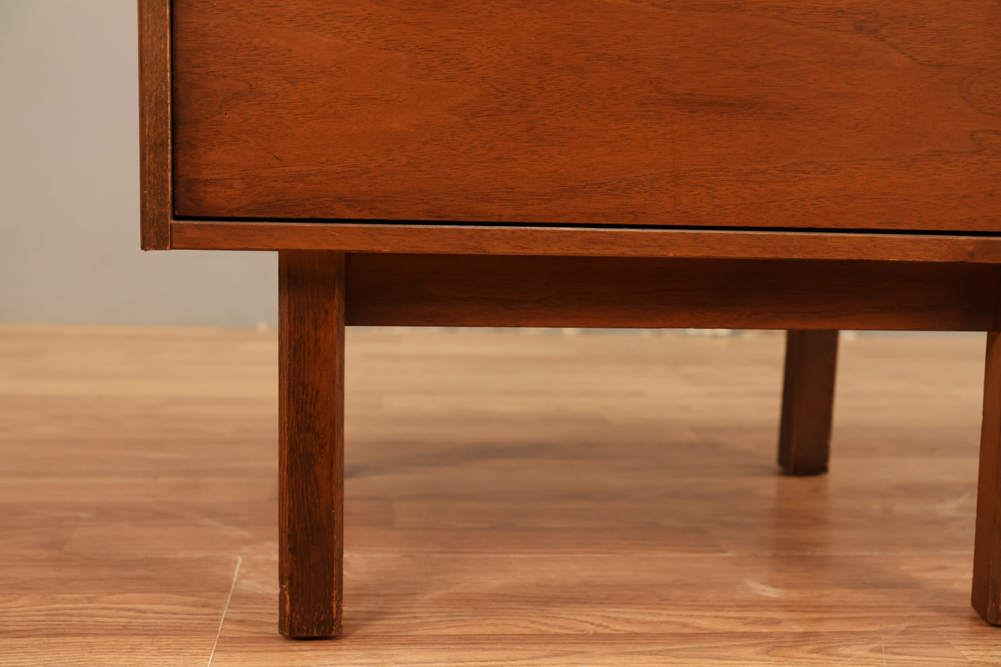 Bassett Walnut & Laminate 4-Drawer Desk