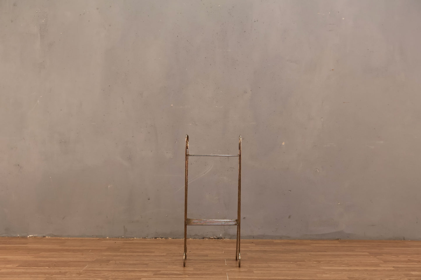 Small Gold Wire 2-Tier Shelf