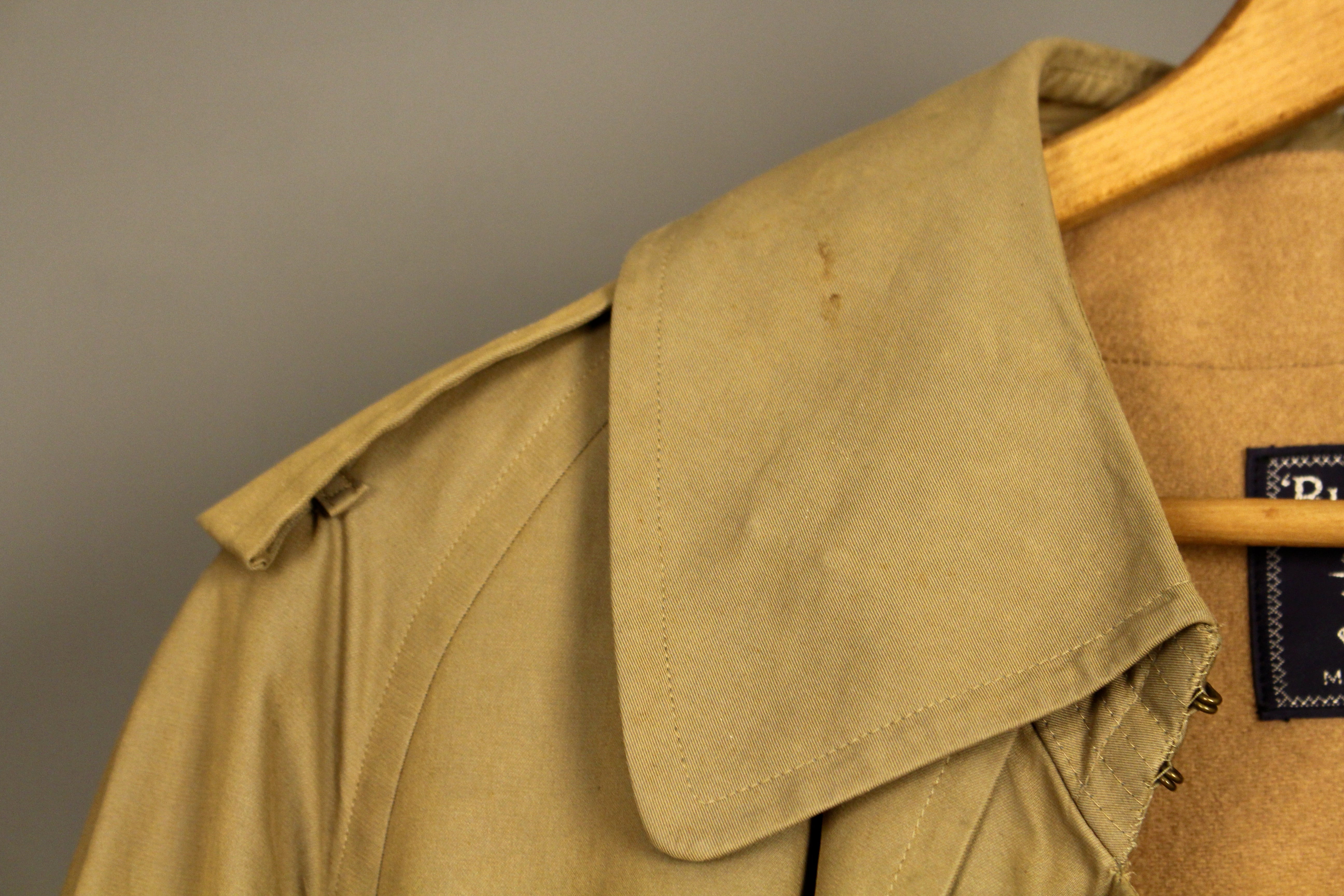 ジャケット・アウター 1980s BURBERRYS COTTON TRENCH COAT 1980s Burberrys Men's Trenchcoat With Detachable Lining – Furnish