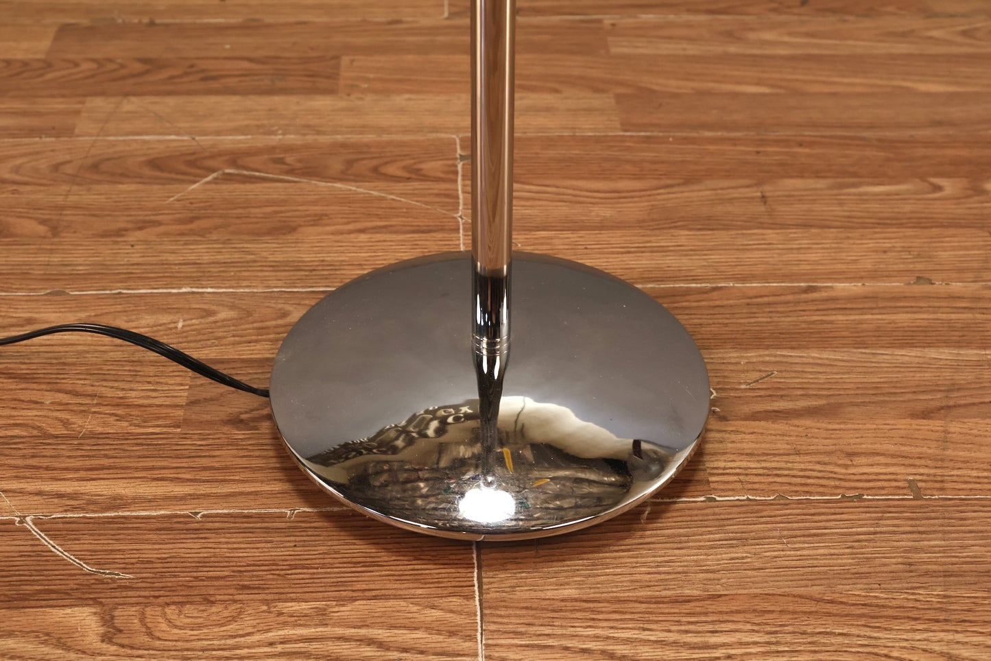 Harco Loor-Style "Strawberry" Floor Lamp - ONLINE ONLY
