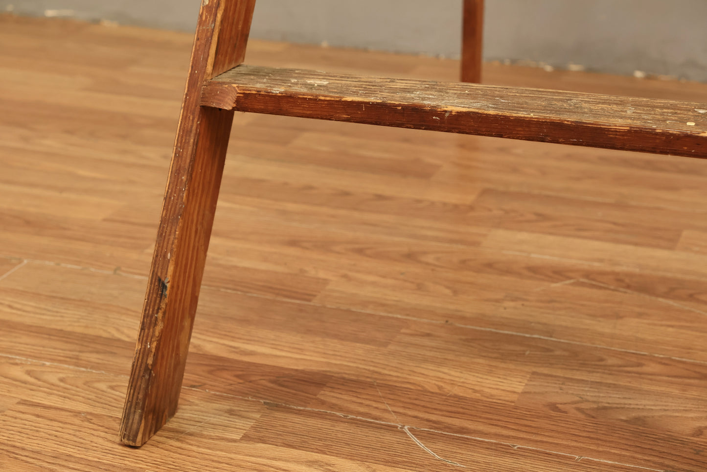 Painter's Ladder - ONLINE ONLY