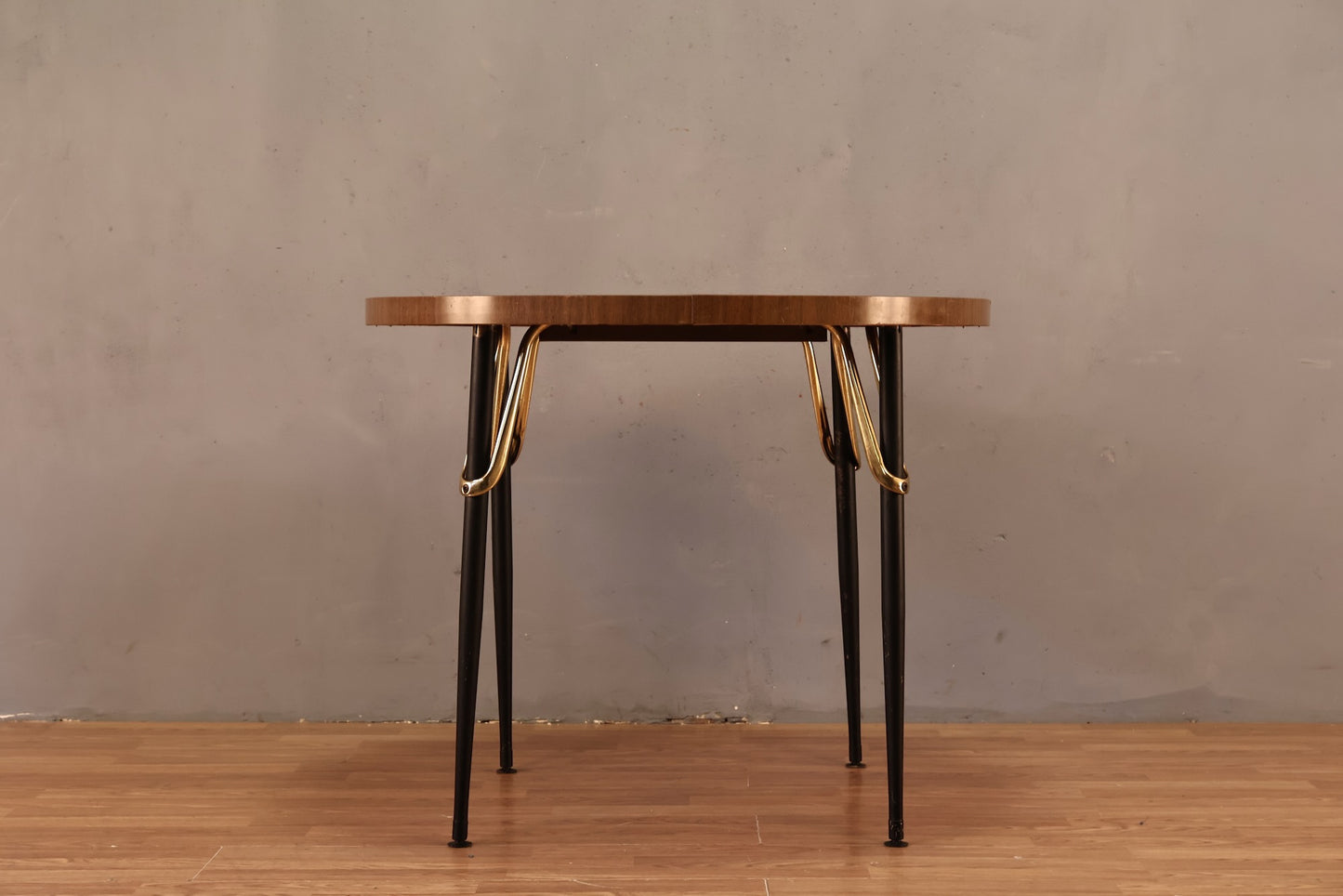 Atomic Laminate Round Kitchen Table - ONLINE ONLY