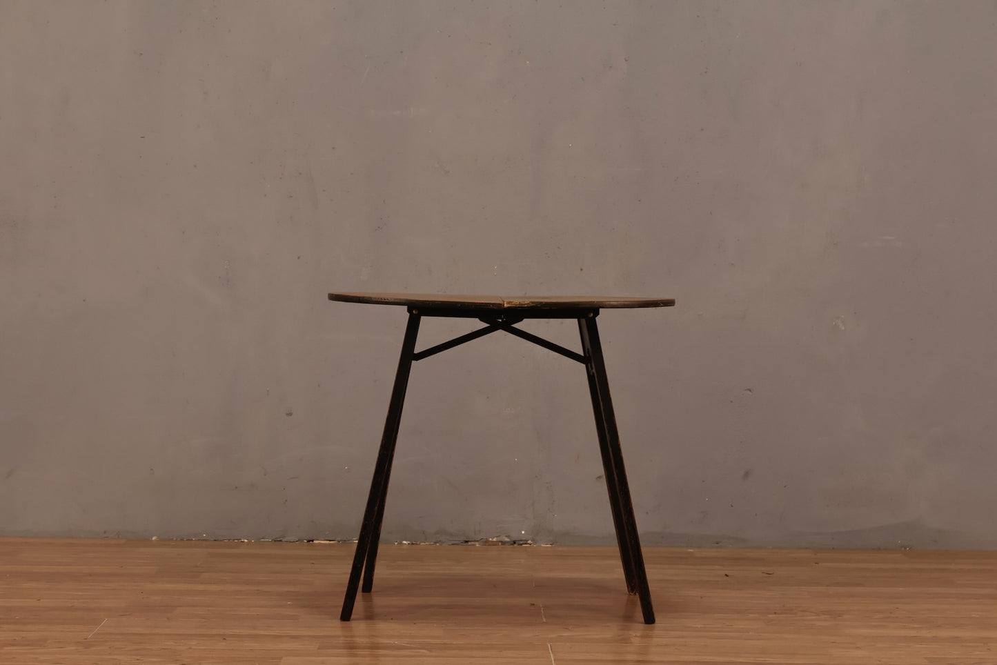 Oval Folding Side Table