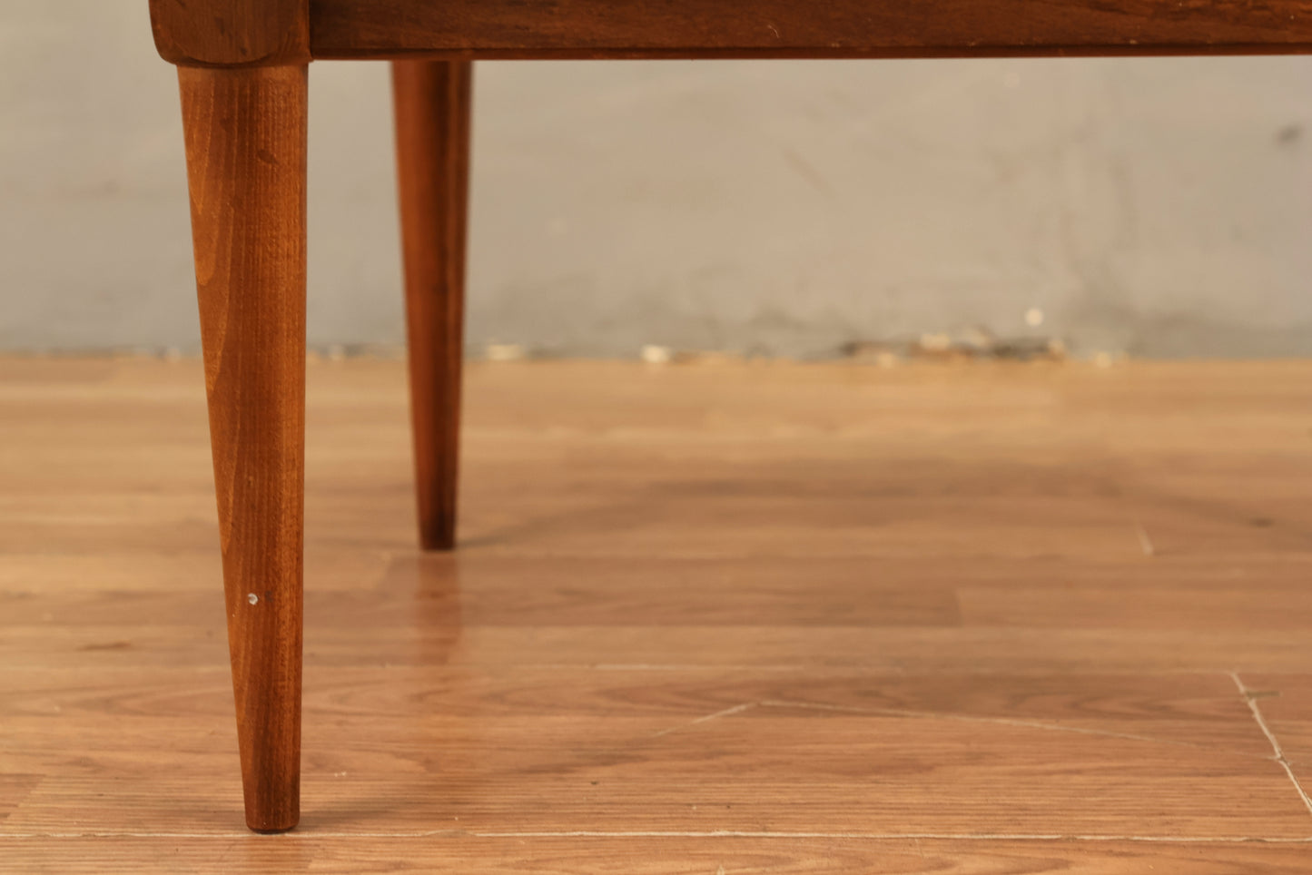 Walnut & Laminate 2-Tier End Table