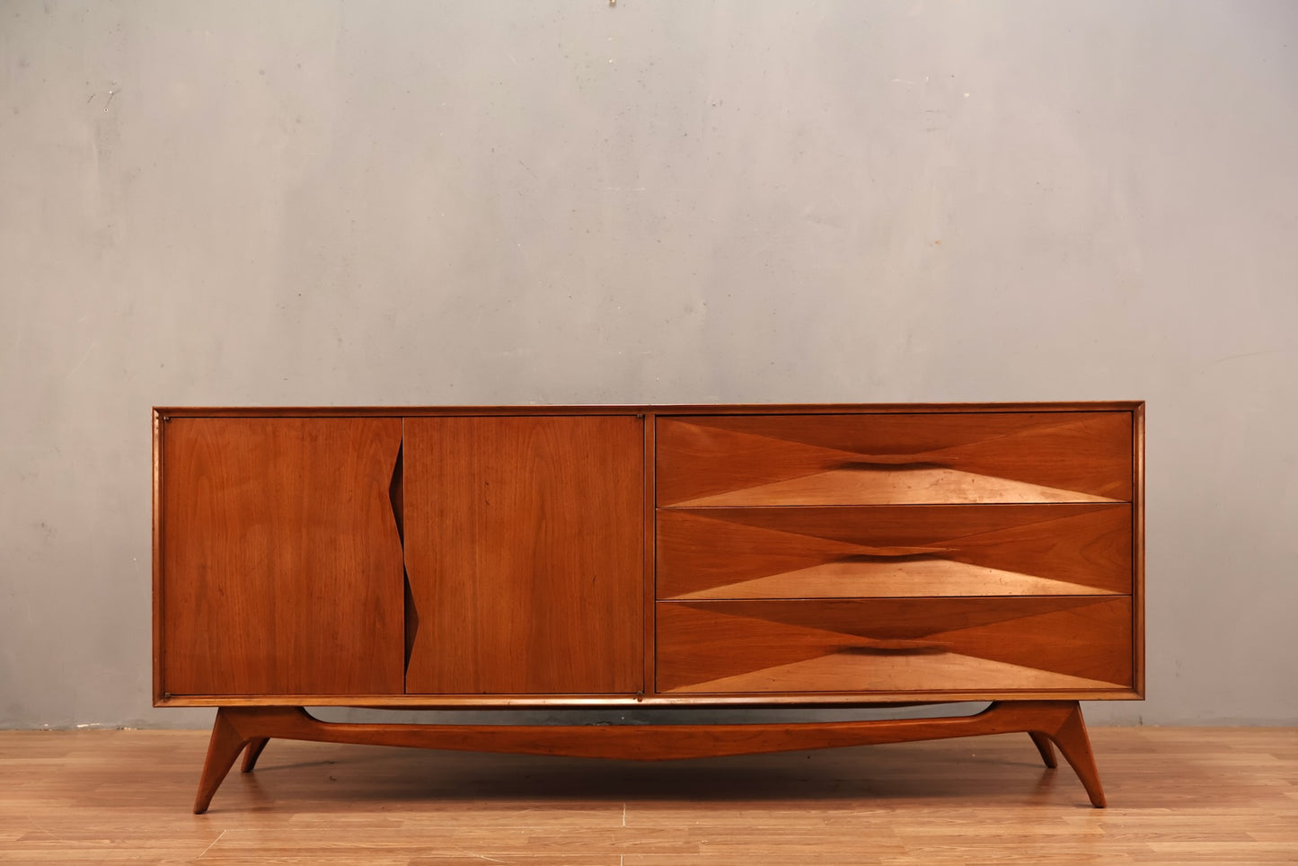 Luxe 1960s 6-Drawer Credenza