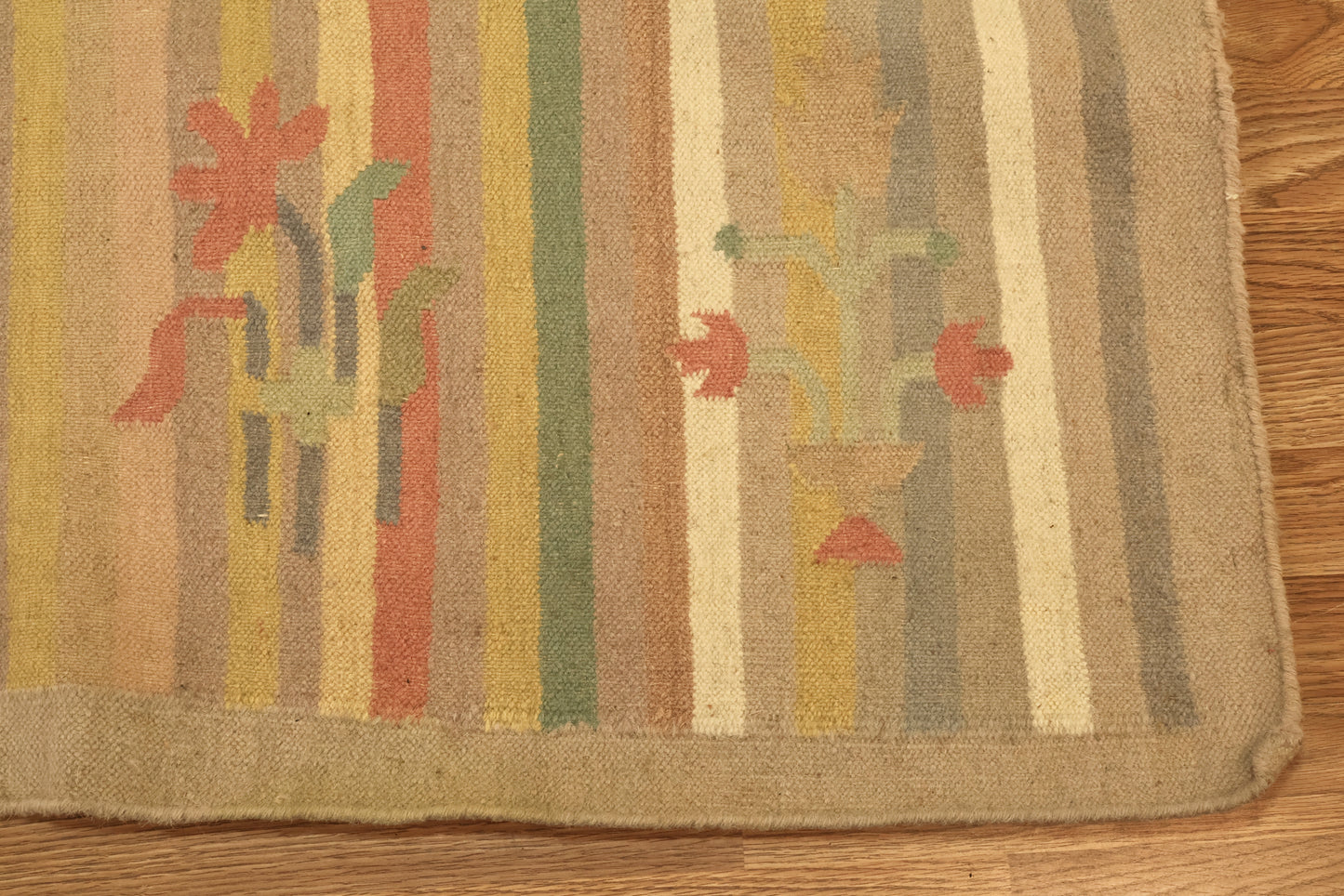 Woven Striped Tulips Rug