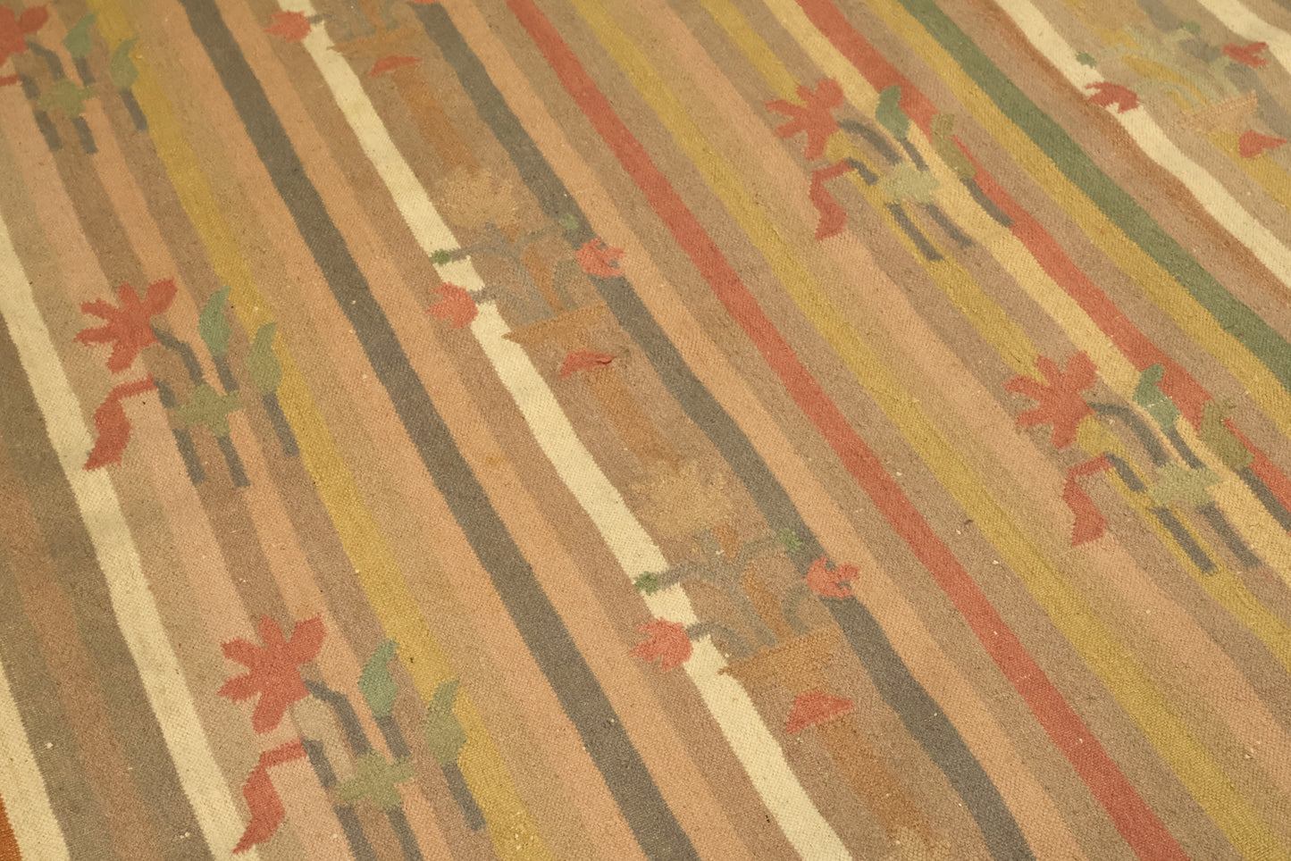 Woven Striped Tulips Rug