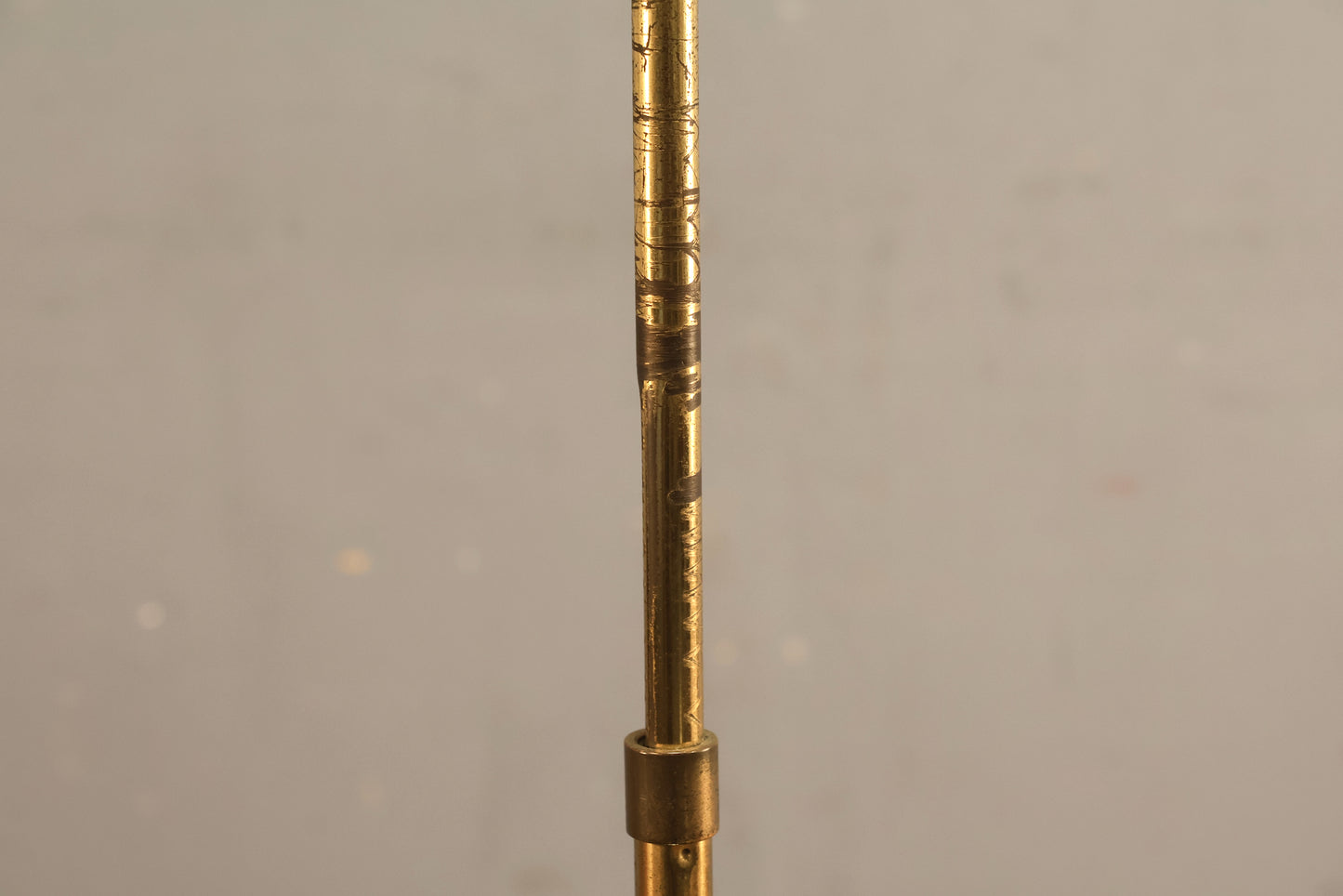 Brass Shell Reading Lamp