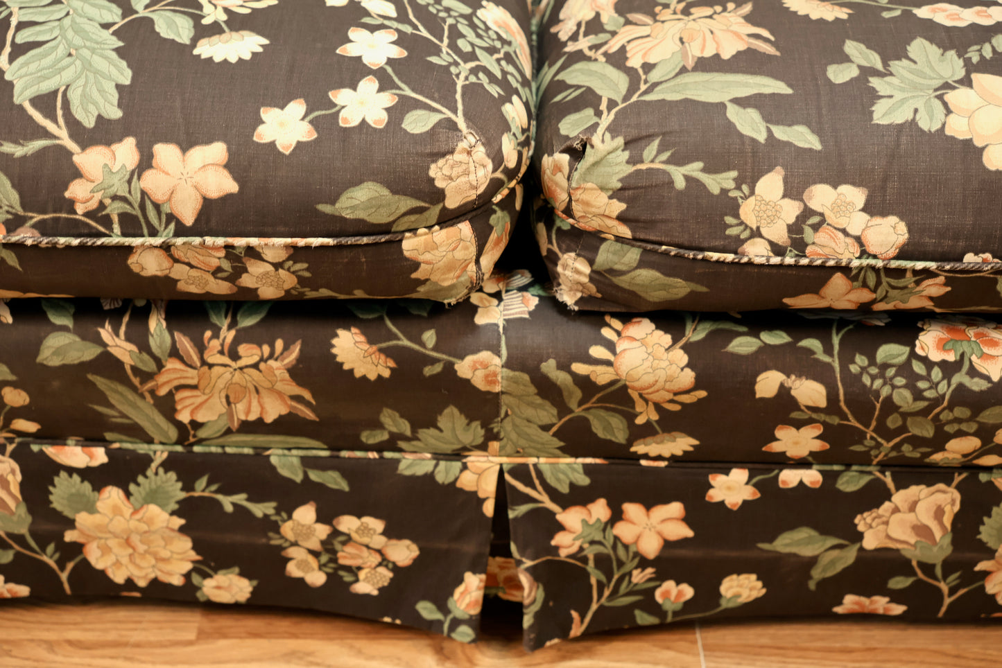 Henredon Midnight Garden Loveseat - ONLINE ONLY