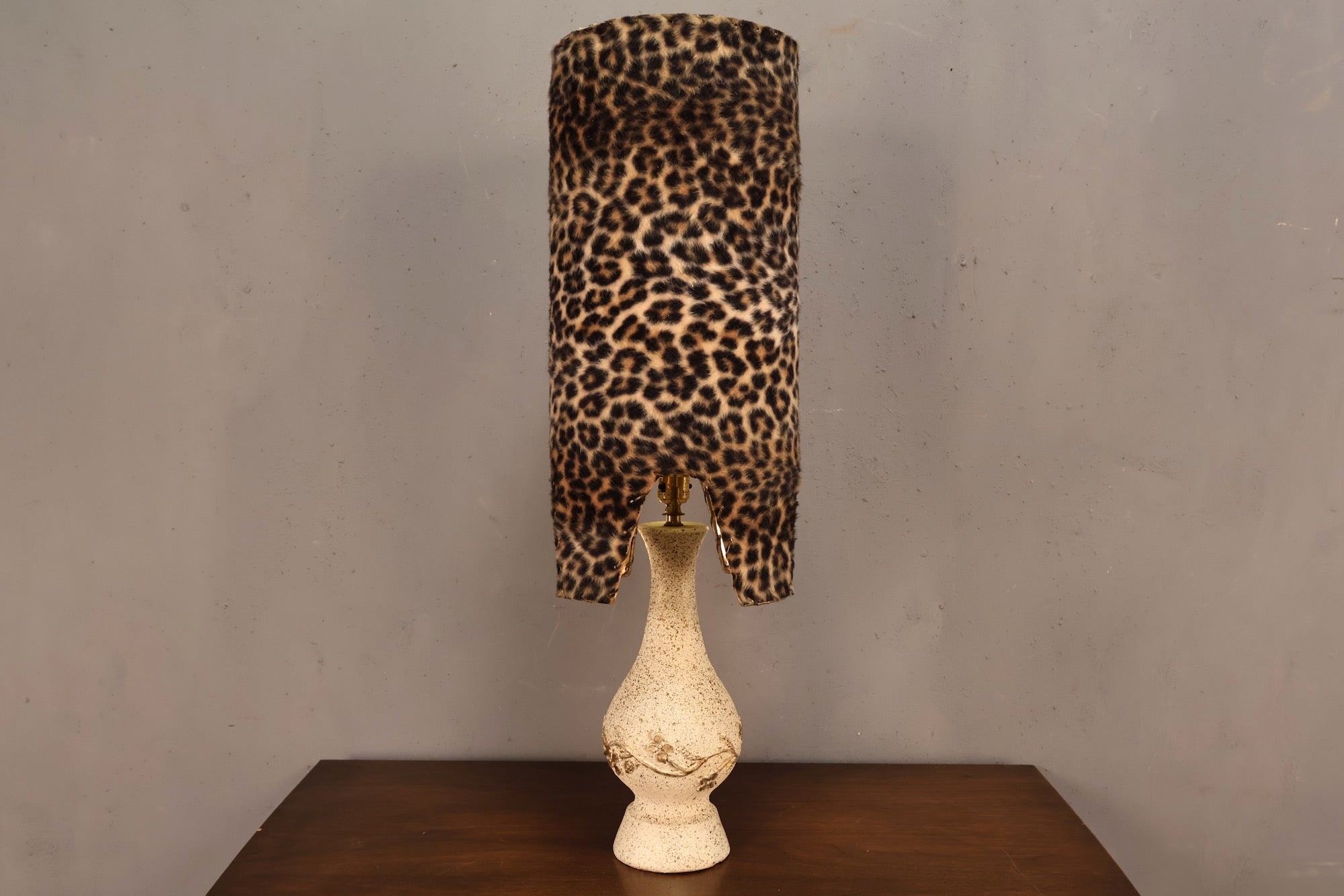 Mid Century Chalkware & Cheetah Table Lamp – Furnish Green