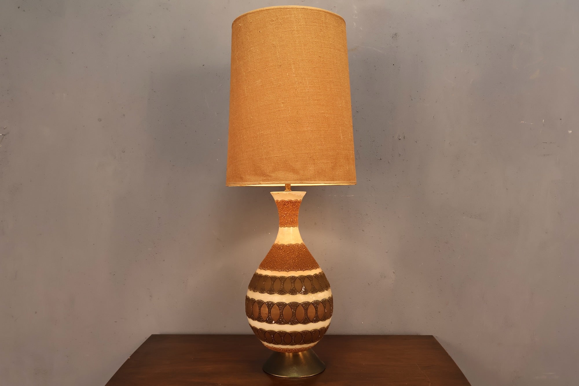 英70s vintage lamp made in England イングランド Mid Century Banded Chalkware Table Lamp – Furnish Green
