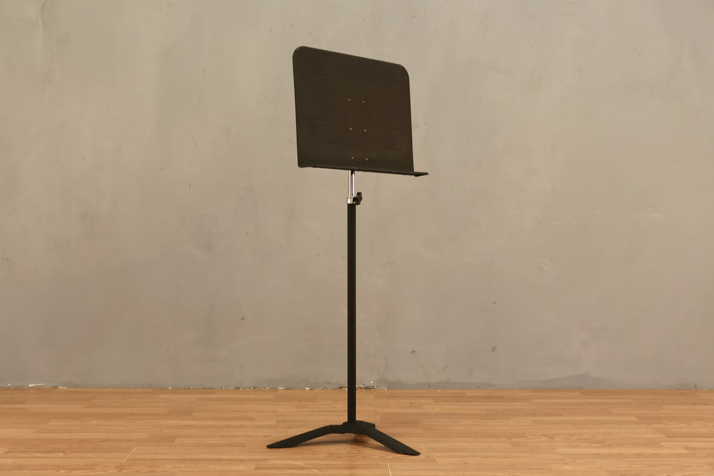Black Metal Music Stand