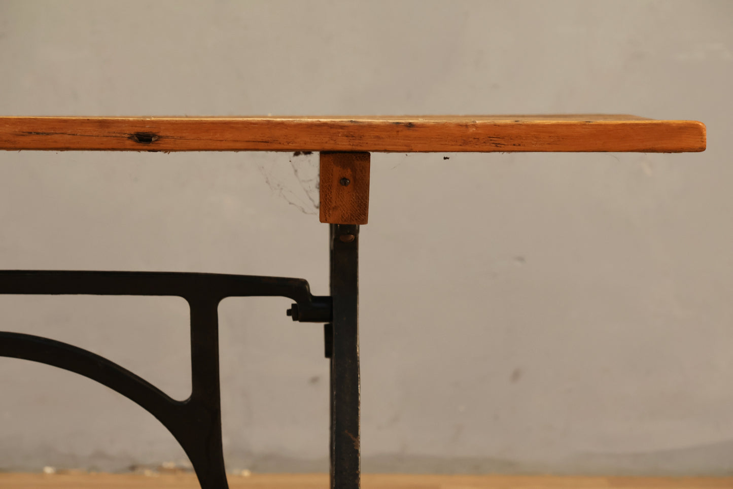 Singer Sewing Machine Coffee Table - ONLINE ONLY