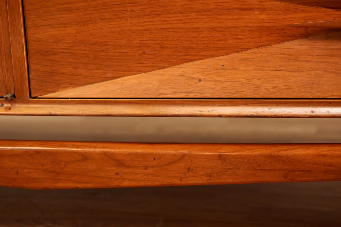 Luxe 1960s 6-Drawer Credenza