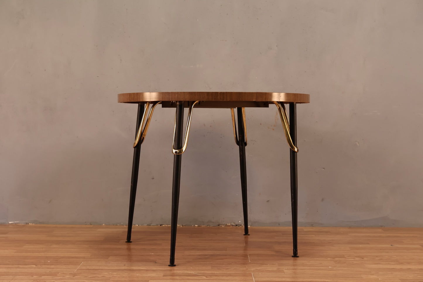 Atomic Laminate Round Kitchen Table - ONLINE ONLY