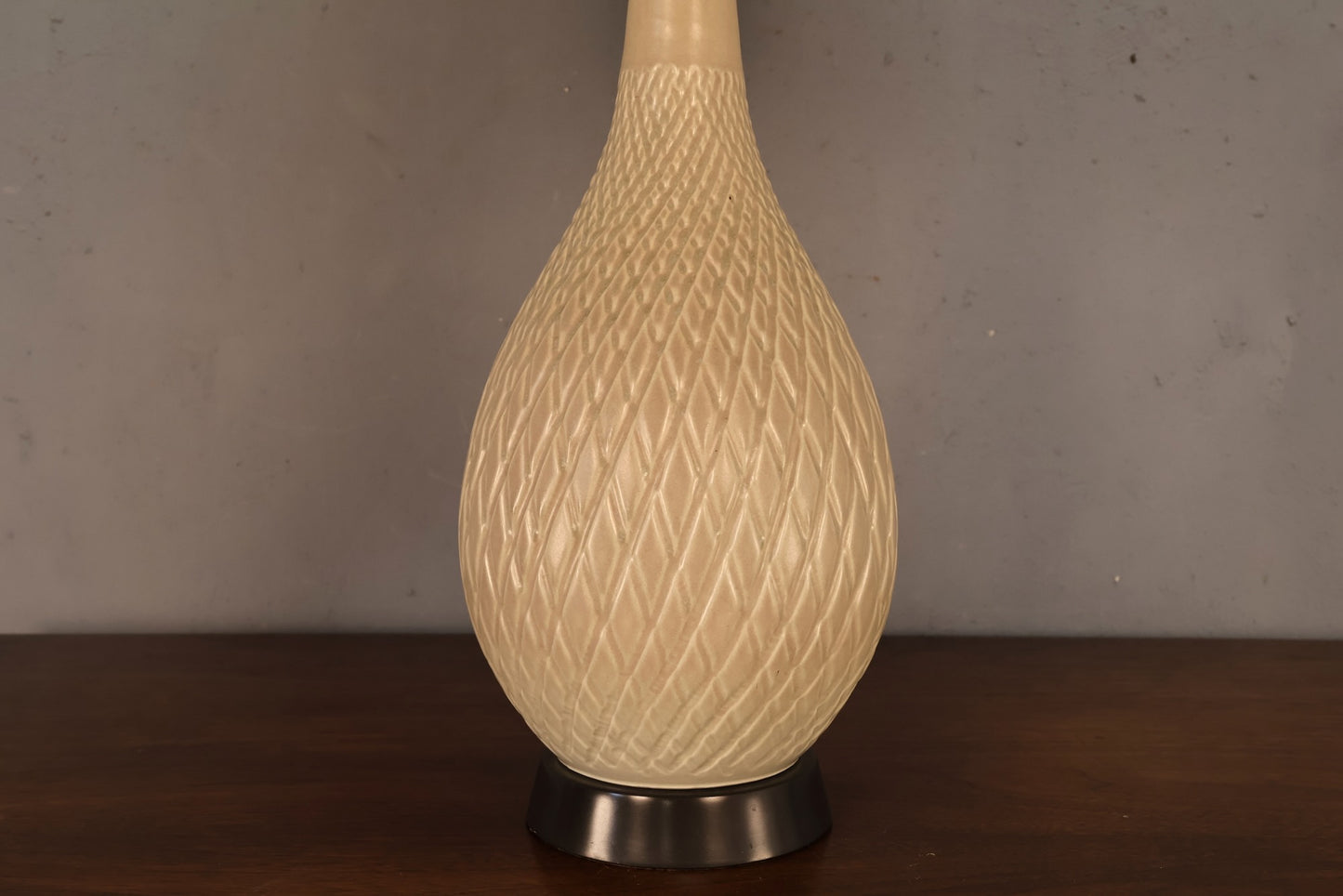 Taupe Diamonds Ceramic Table Lamp