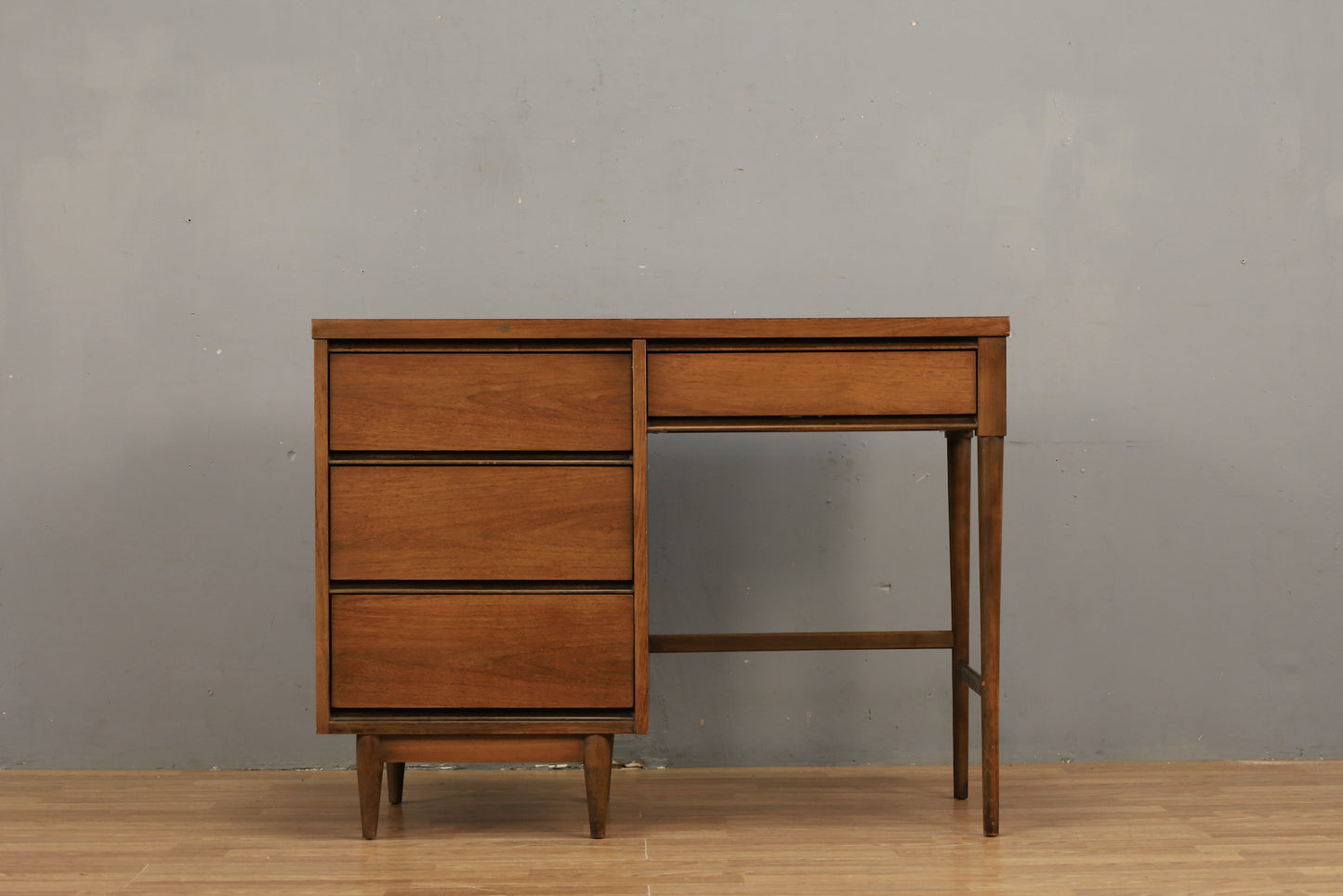 Classic Walnut & Laminate 4-Drawer Desk