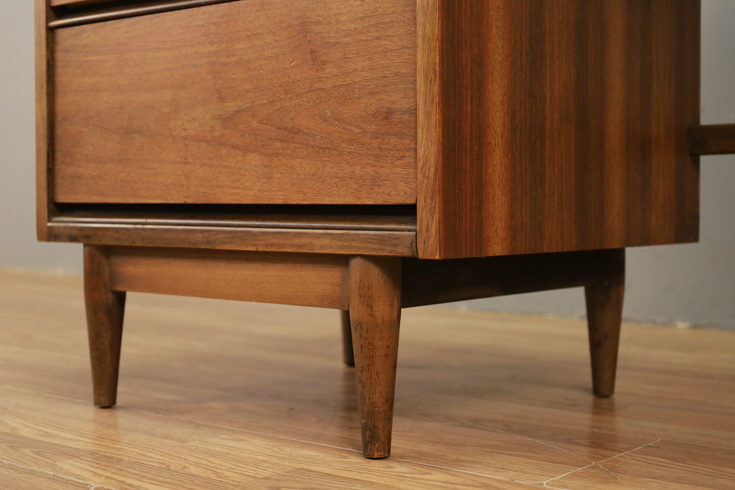 Classic Walnut & Laminate 4-Drawer Desk
