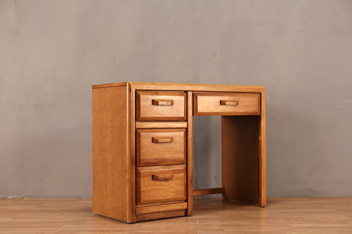 Lea Oak & Laminate 4-Drawer Desk