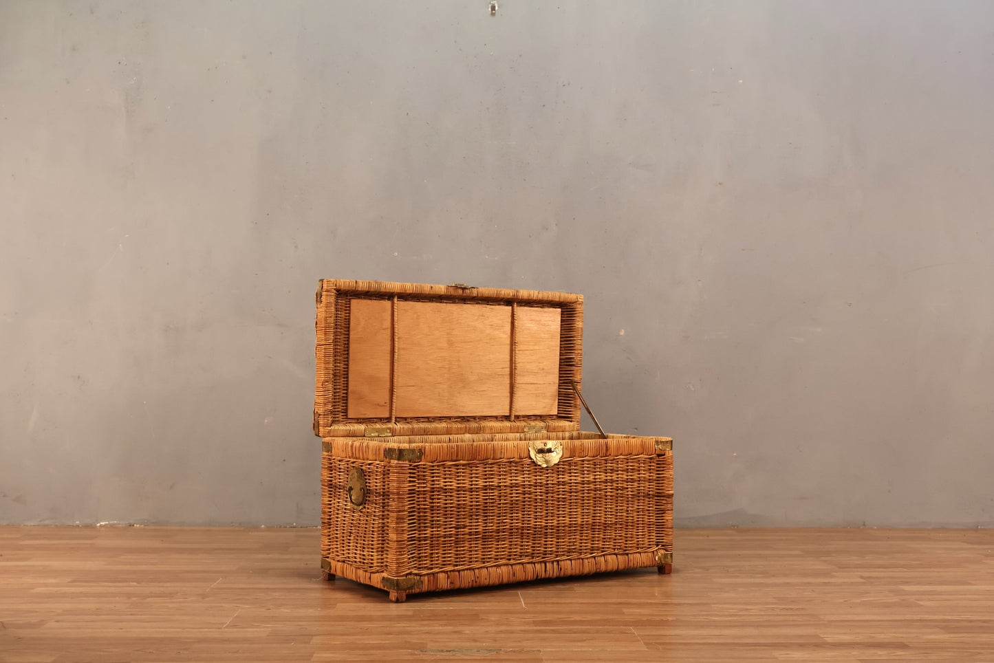 Wicker Campaign Chest A - ONLINE ONLY