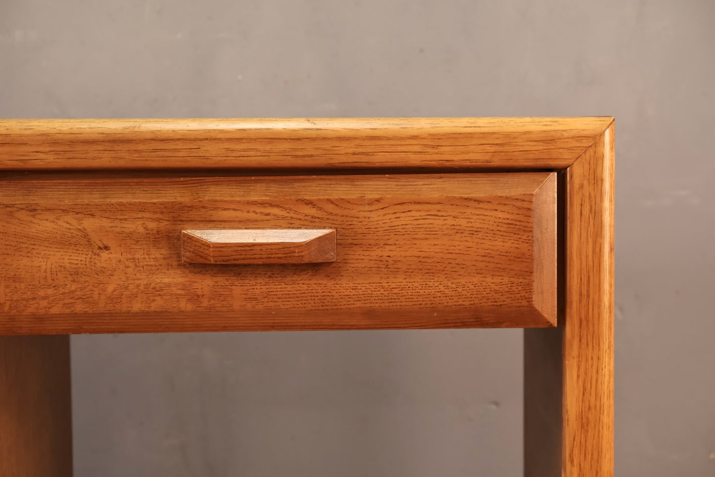 Lea Oak & Laminate 4-Drawer Desk