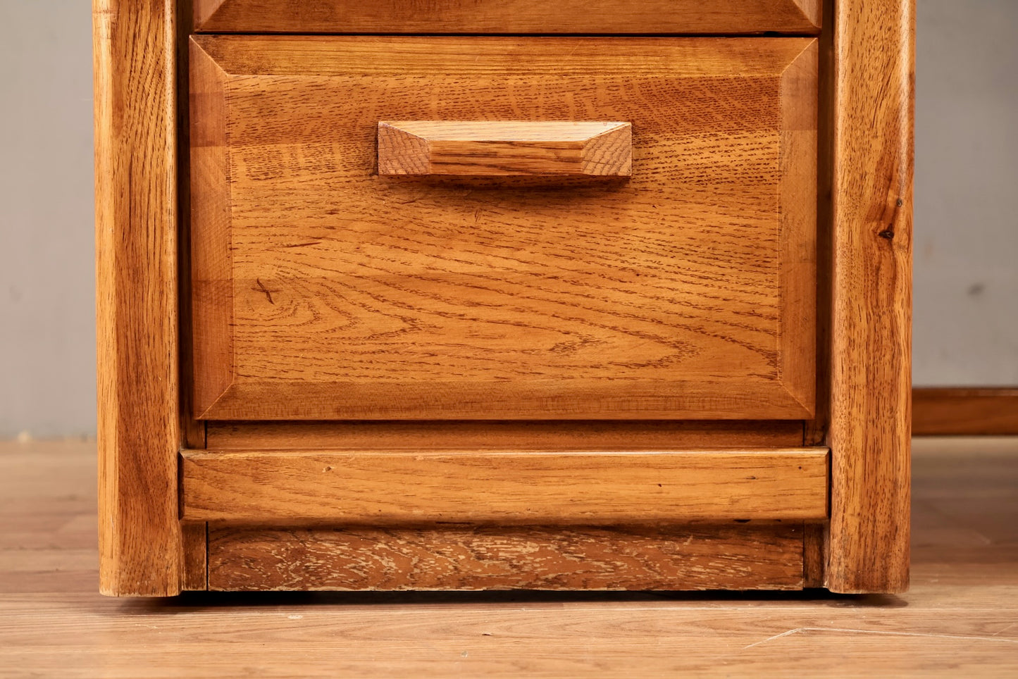 Lea Oak & Laminate 4-Drawer Desk