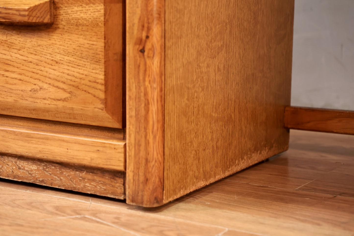 Lea Oak & Laminate 4-Drawer Desk
