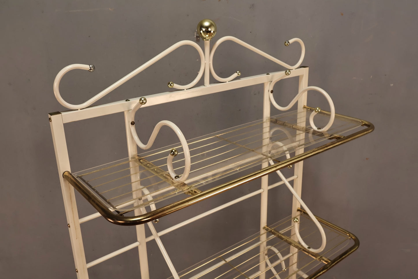 White Curlicue 4-Tier Baker's Rack