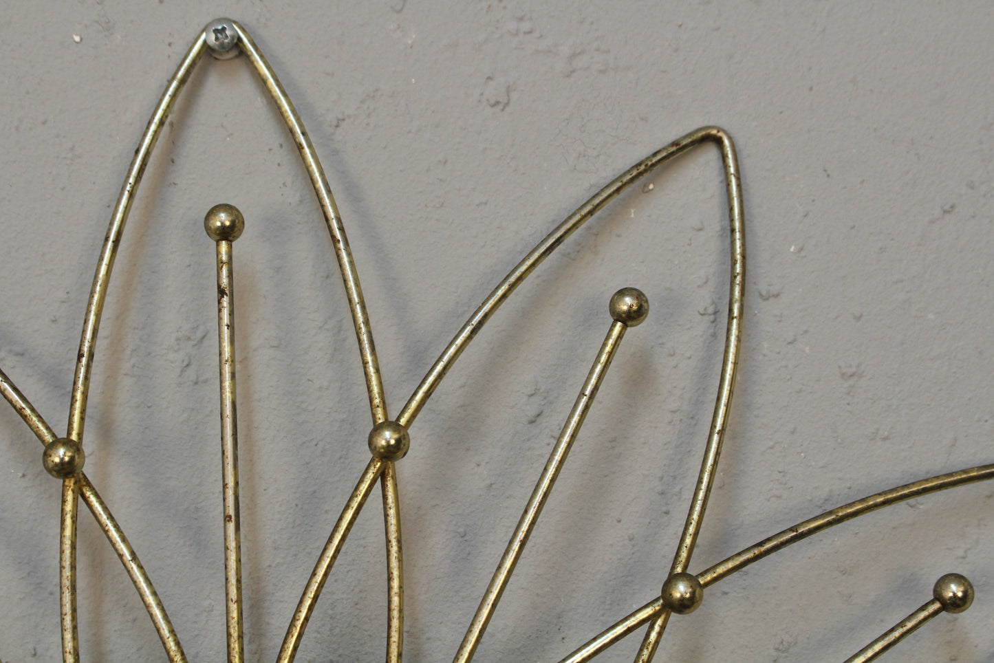 Atomic Gold Burst Wall Clock
