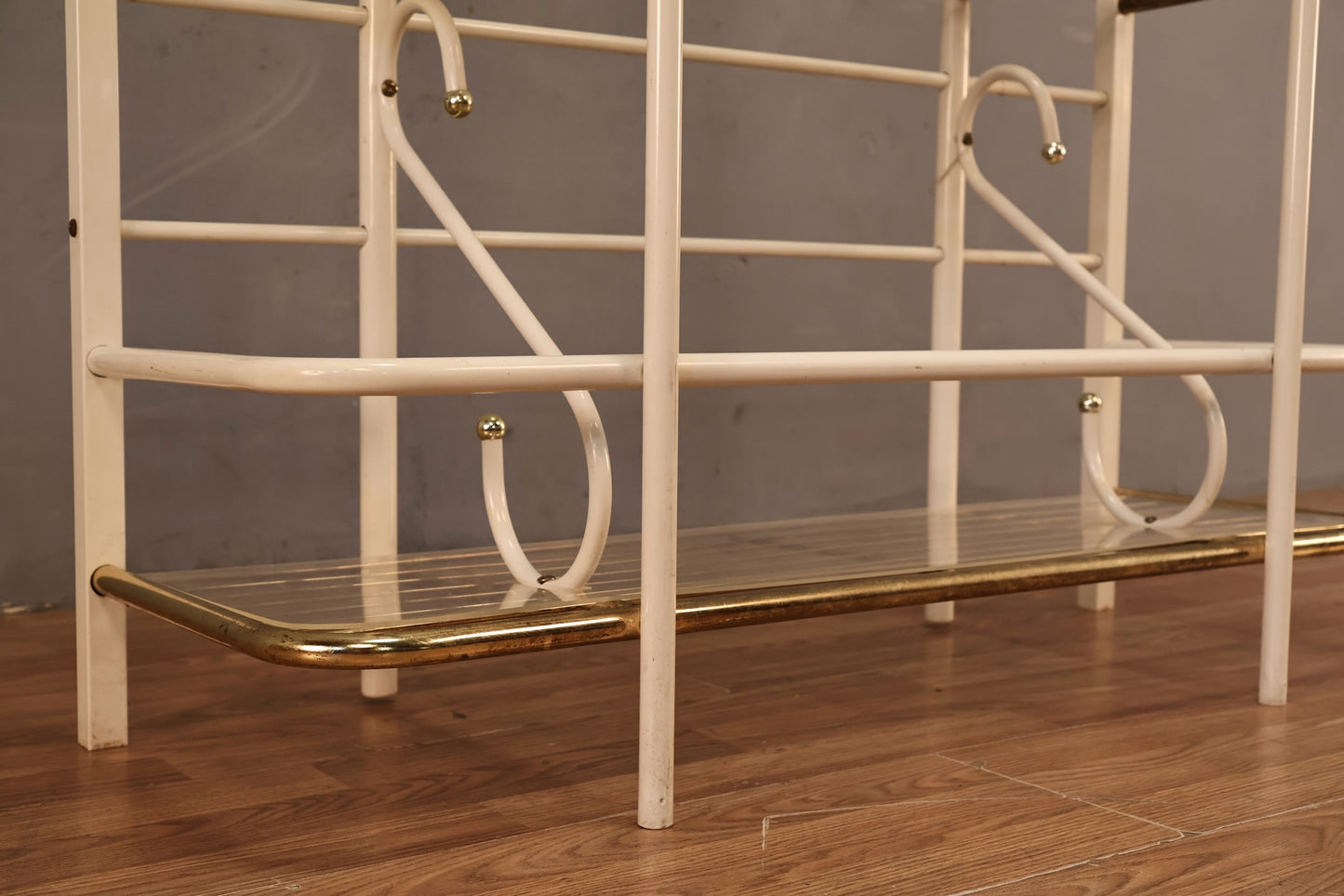 White Curlicue 4-Tier Baker's Rack
