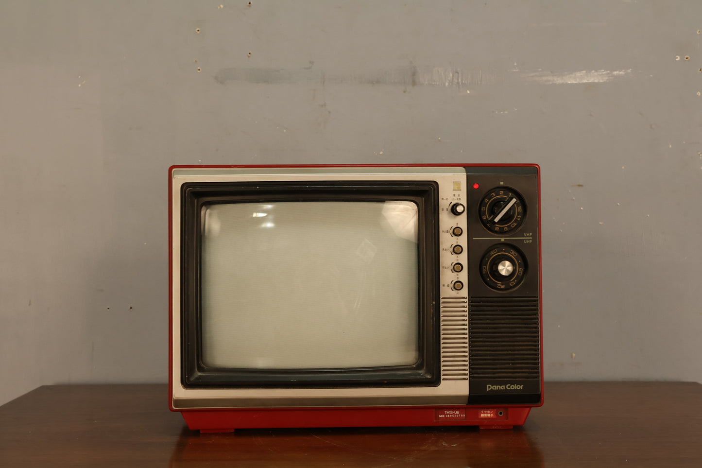 Red Pana Color Prop Television