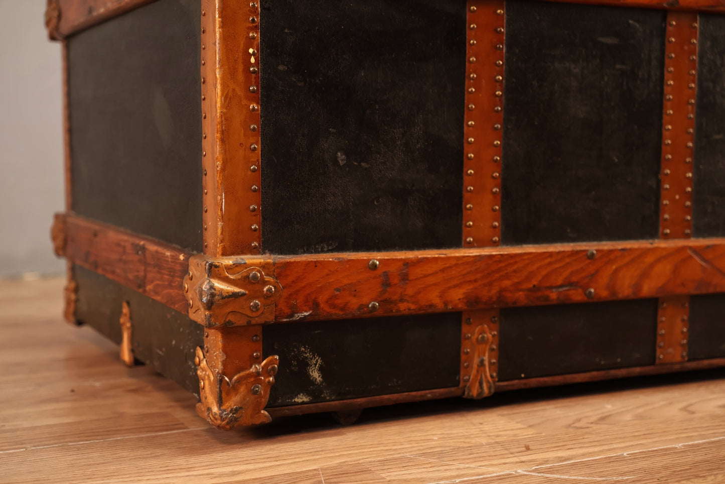 Luxe Oak-Banded Steamer Trunk - ONLINE ONLY