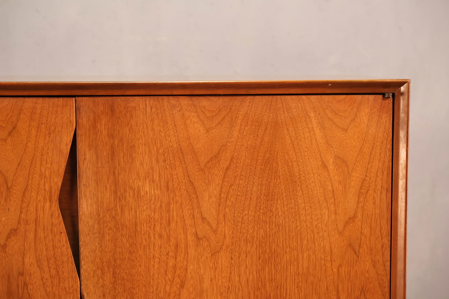 Luxe 1960s 5-Drawer Bachelor's Chest