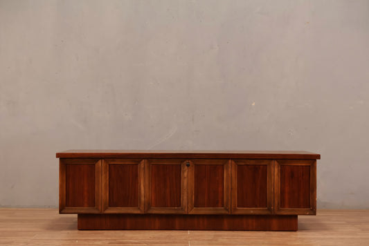 Lane Mid Century "Princess" Cedar Chest